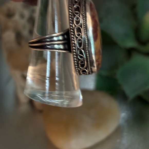 Size 7&3/4 Amazing, Mookaite ring In caramel and brown swirls - Picture 3 of 4